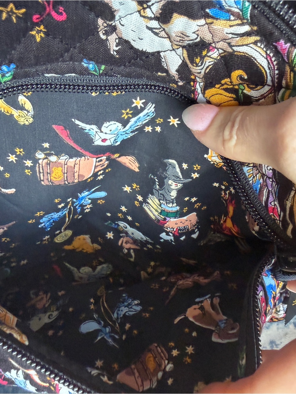 Vera Bradley Harry Potter “Friends at Hogwarts” Campus Backpack - Picture 16 of 16